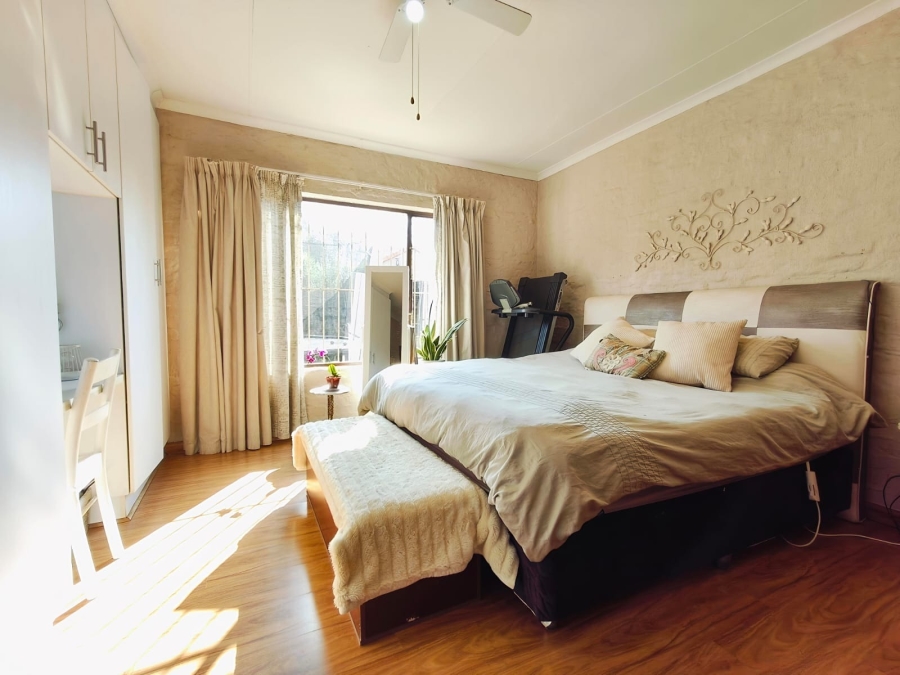 3 Bedroom Property for Sale in Mooivallei Park North West